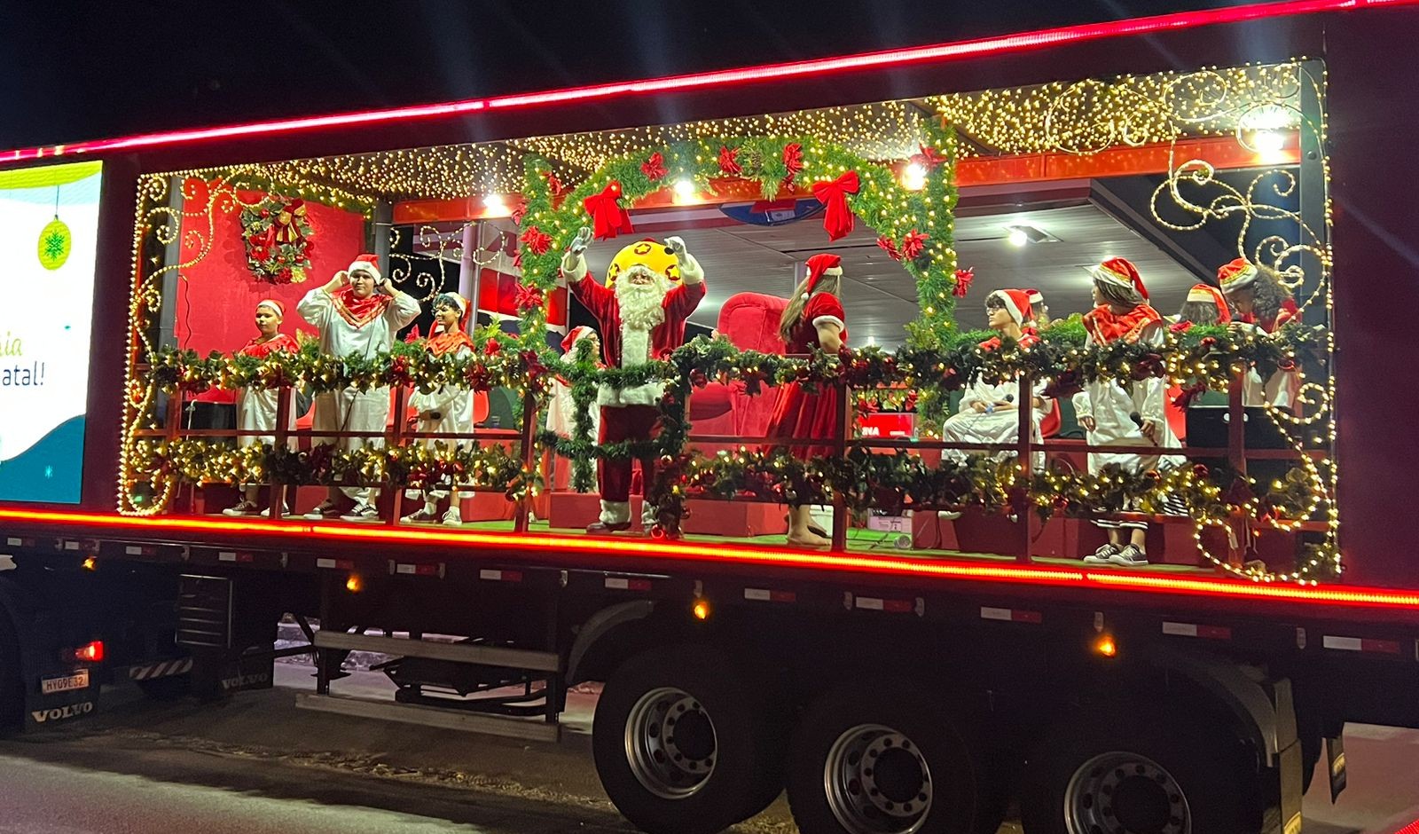 caminhão do natal de luz